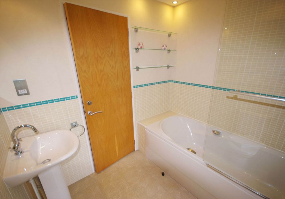 27 The Ruby, Devon