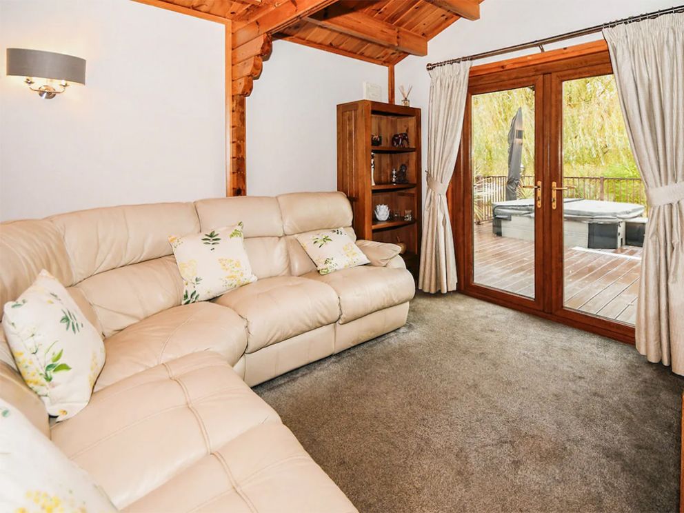 24 Duck Lake, Tattershall Lake Country Park