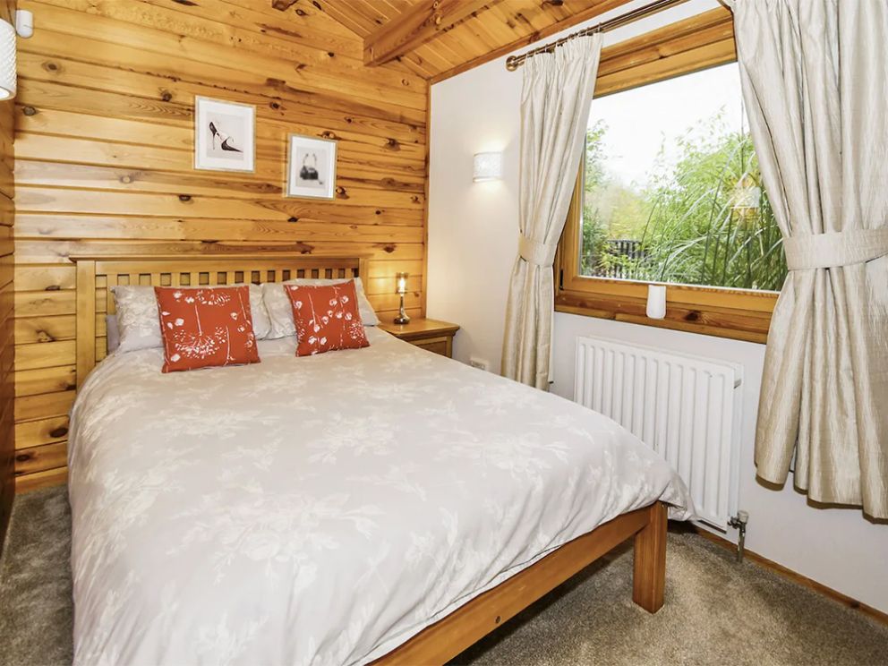 24 Duck Lake, Tattershall Lake Country Park
