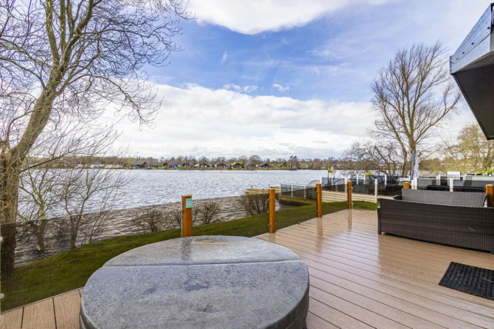 Merlin Point Plot 9, Tattershall Lakes