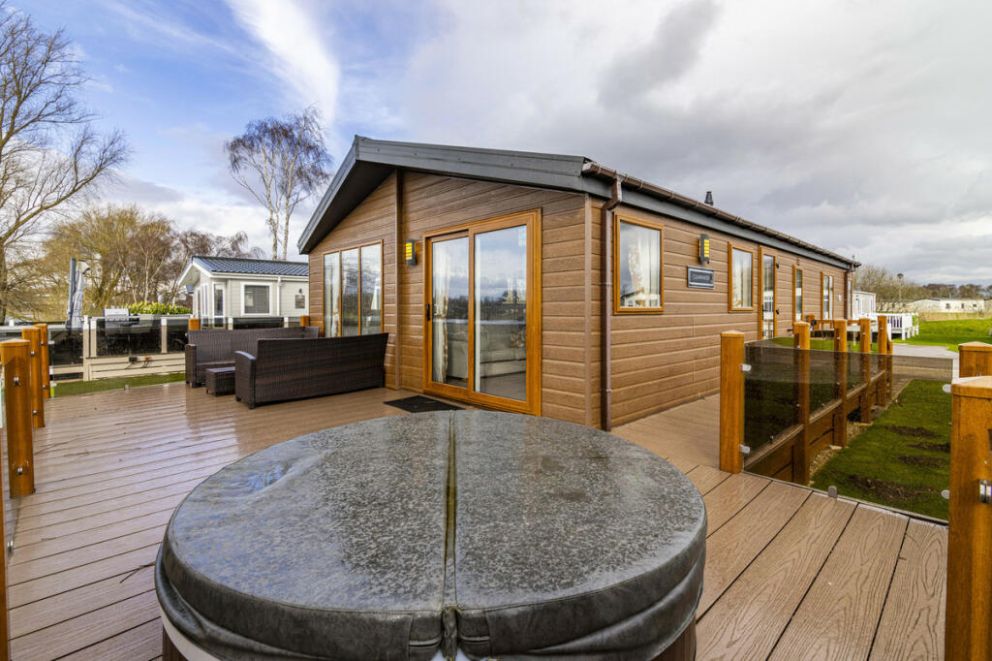 Merlin Point Plot 9, Tattershall Lakes