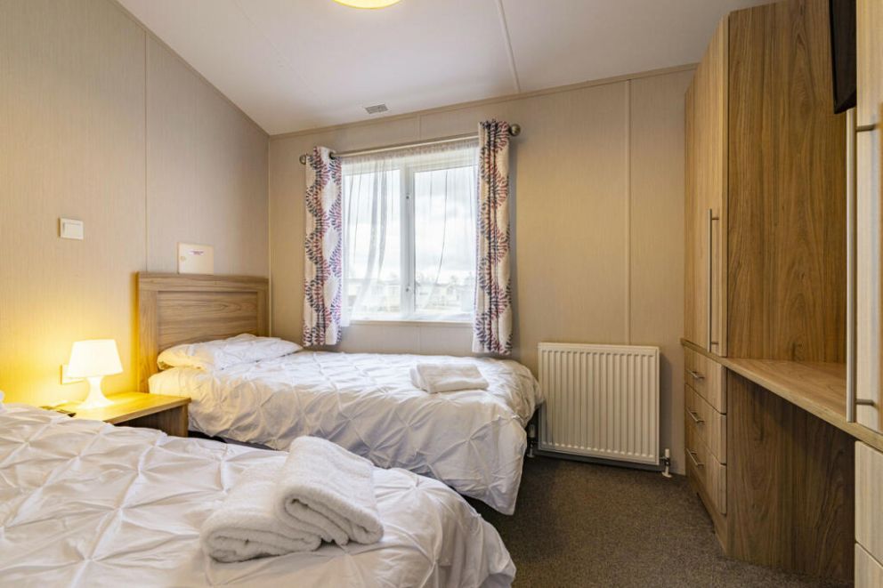 Merlin Point Plot 9, Tattershall Lakes