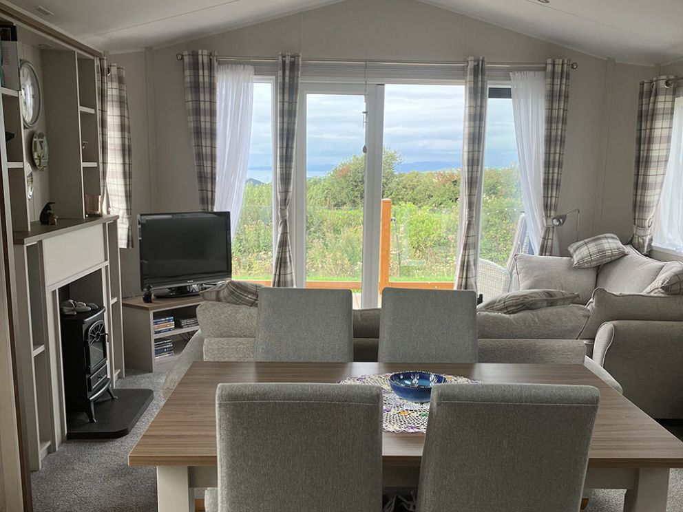 3 Seven Springs Lodge Park, Ceredigion
