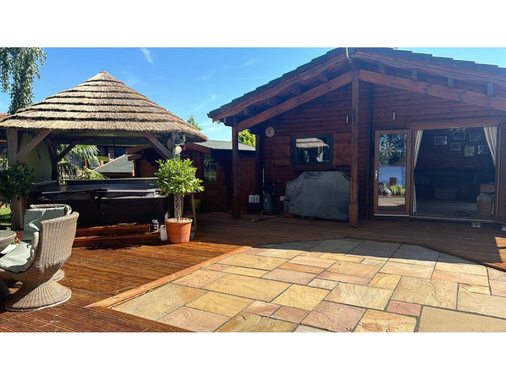 6 Merlin Point, Tattershall Lakes Country Park