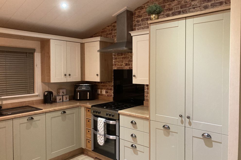 2 Rock Terrace, Juliots Well Lodge Retreat