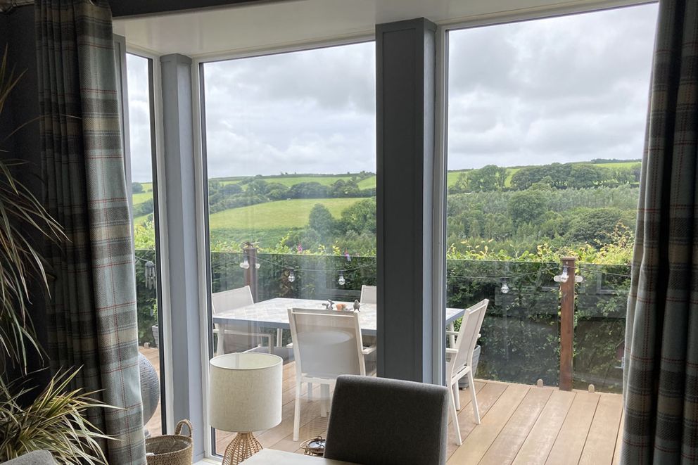2 Rock Terrace, Juliots Well Lodge Retreat