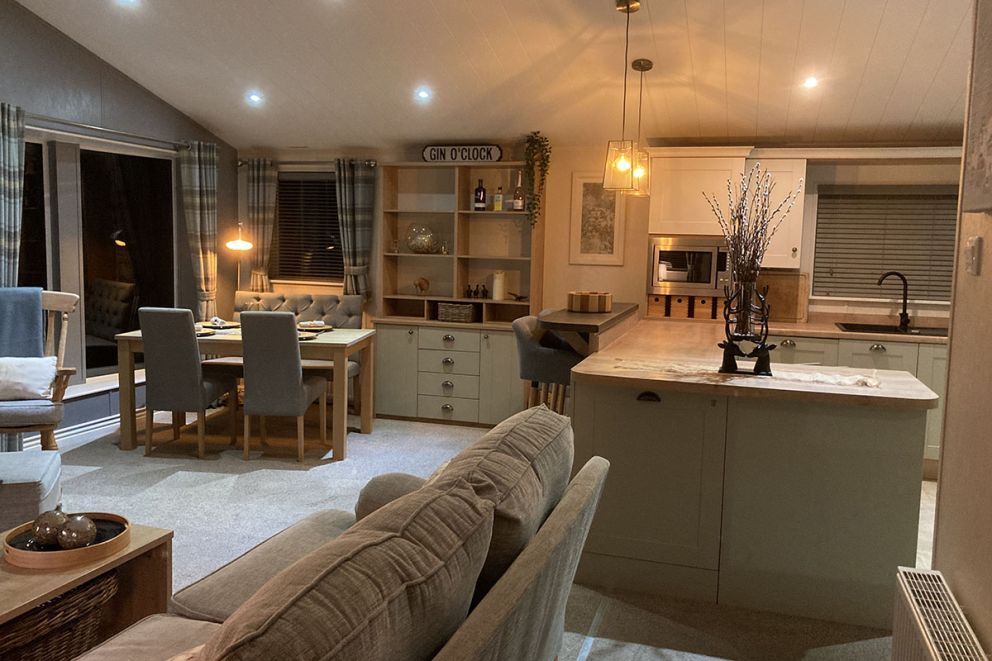 2 Rock Terrace, Juliots Well Lodge Retreat