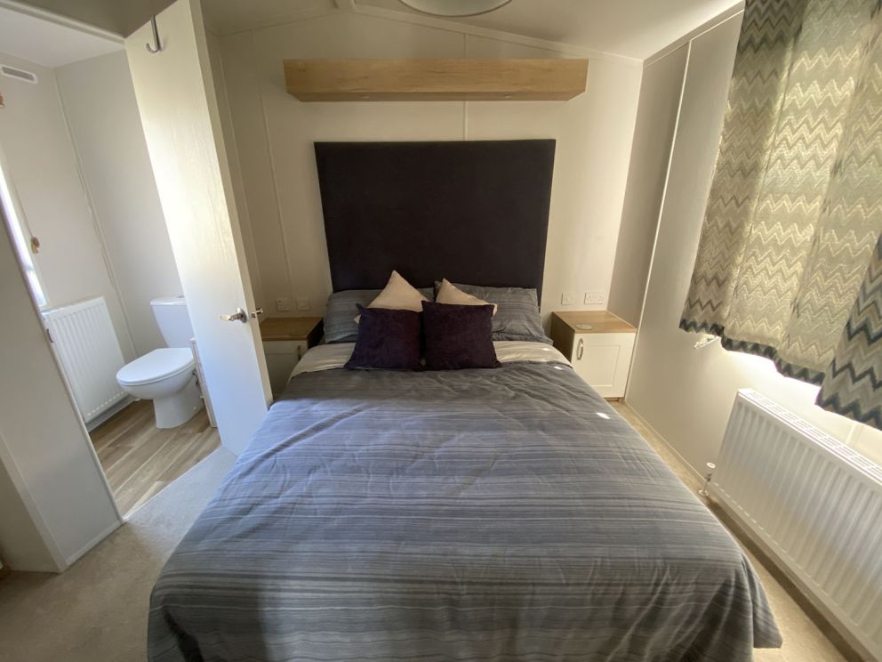 31 Central Park, Juliots Well Holiday Park
