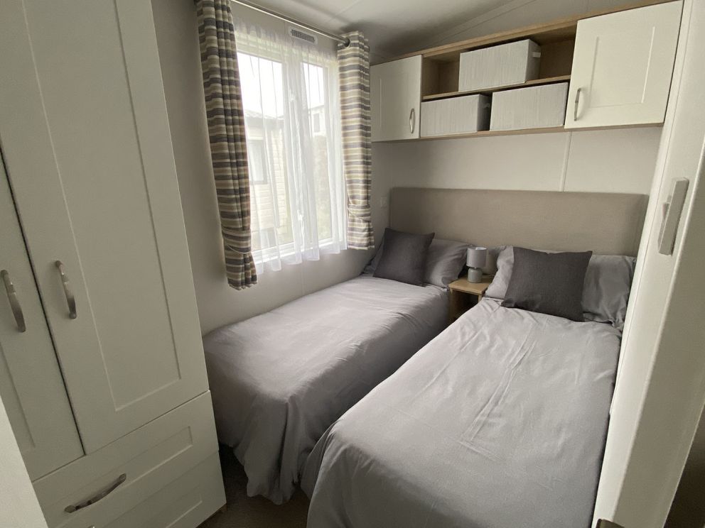 31 Central Park, Juliots Well Holiday Park