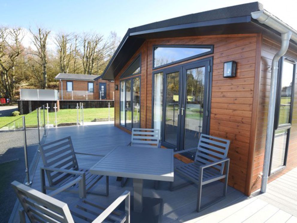 9 Woodside Luxury Lodges