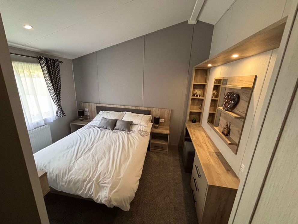 36 Loch Eck Country Lodges