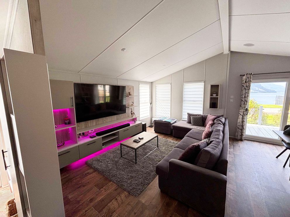 36 Loch Eck Country Lodges